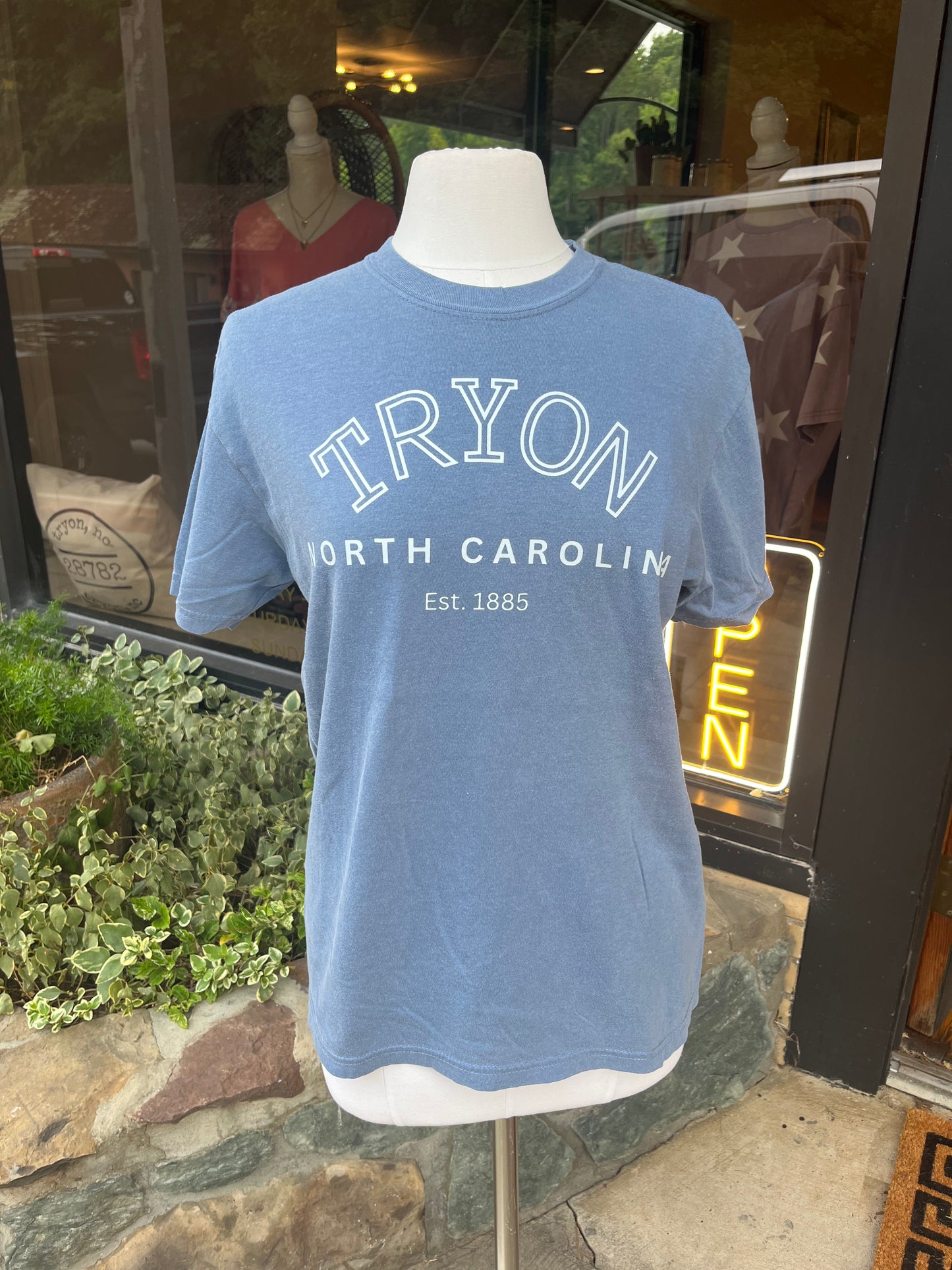 Tryon tshirt